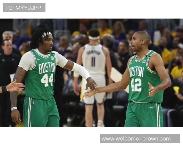 罗威全能表现助力球队胜利4中3斩获6分11板2助攻2盖帽正负值并列最高