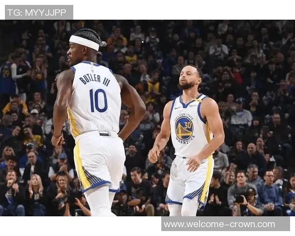 勇士新阵容崛起霍福德助力库里展现无敌风采