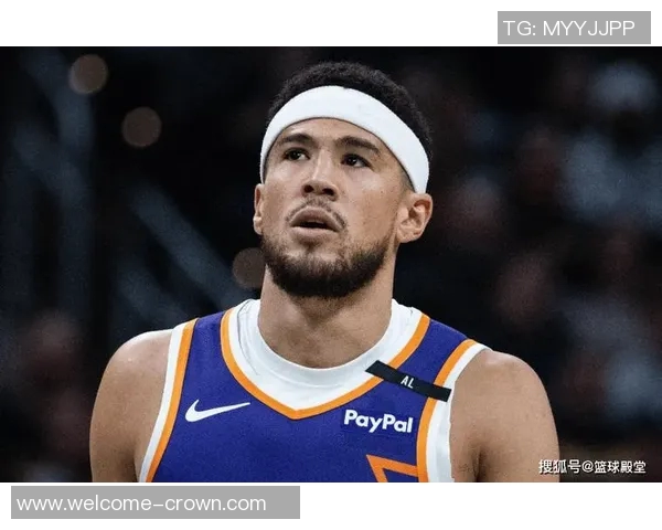 布克强调球队天赋与正确打法的重要性坚持不懈追求胜利