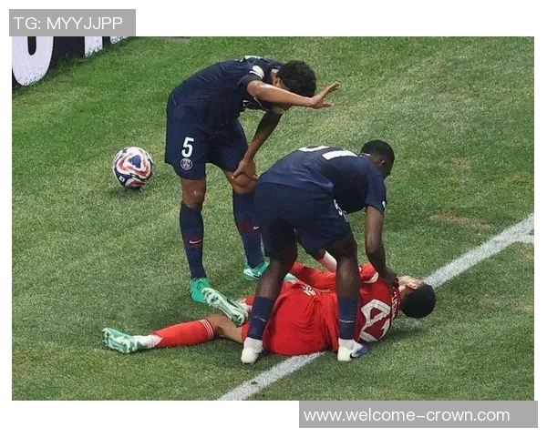 穆西亚拉每日加练力求世界杯前恢复最佳状态展现巅峰表现 穆西亚拉每日加练力求世界杯前恢复最佳状态展现巅峰表现