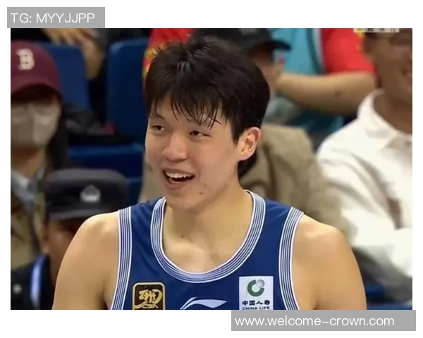 杨瀚森赛季表现波动明显连续三场未上场引发关注与讨论